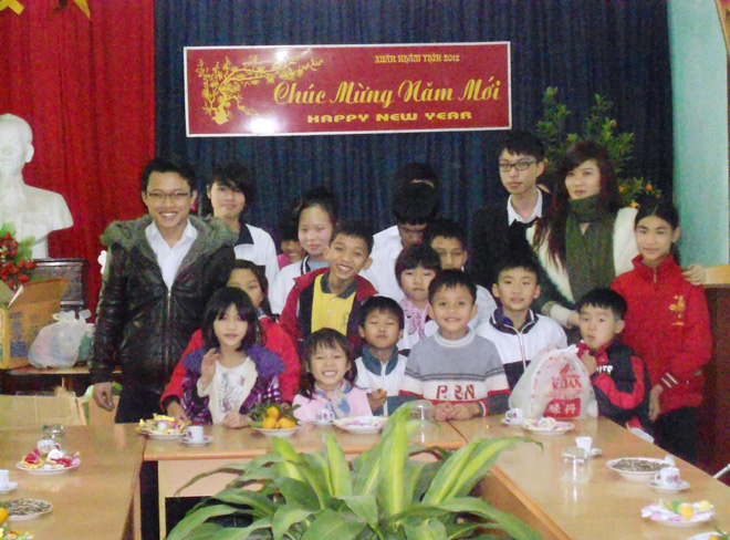 Những hoạt động thiện nguyện của CLB nói chung và của Vũ Xuân Thủy nói riêng vẫn âm thầm diễn ra suốt hơn 10 năm nay, góp phần chia sẻ với không ít những mảnh đời bất hạnh.