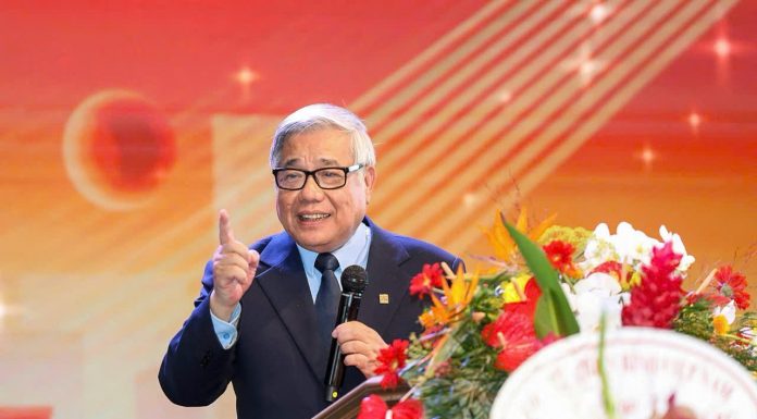 GS.TSKH.NGND Vũ Minh Giang: Người trí thức thông tuệ, một học giả uyên bác